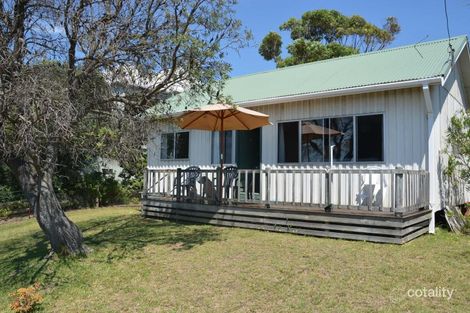 11 Coronation Dr, Broulee, NSW 2537