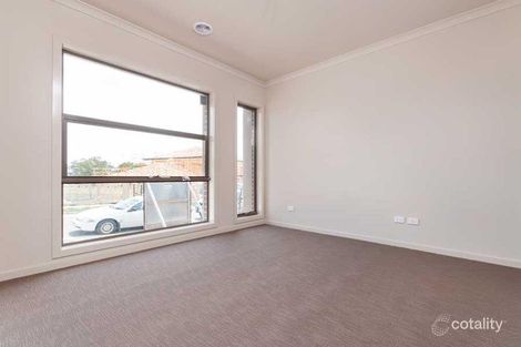 Property photo of 5 Viewmont Avenue Craigieburn VIC 3064