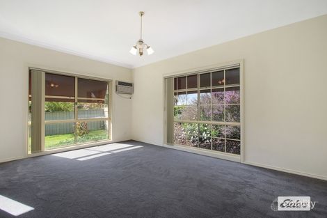 Property photo of 42 Falcon Circuit West Wodonga VIC 3690