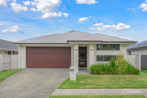 9 Hasties Ave, Upper Kedron, QLD 4055