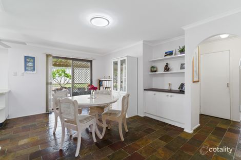 Property photo of 4 Jonquil Close Bateau Bay NSW 2261
