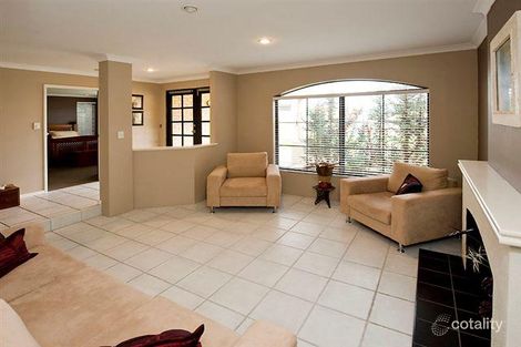 Property photo of 5 Coastal Retreat Wannanup WA 6210