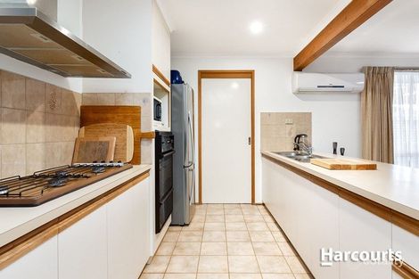Property photo of 3 Lexcen Close Berwick VIC 3806