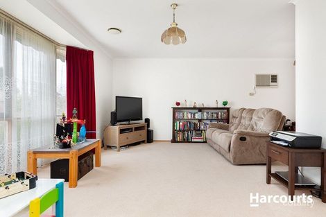 Property photo of 3 Lexcen Close Berwick VIC 3806