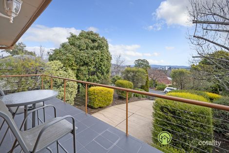 Property photo of 6 Lavater Place Garran ACT 2605