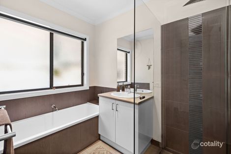 Property photo of 66 Norelle Crescent Golden Square VIC 3555