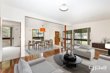Property photo of 14 Pascoe Street Westmeadows VIC 3049