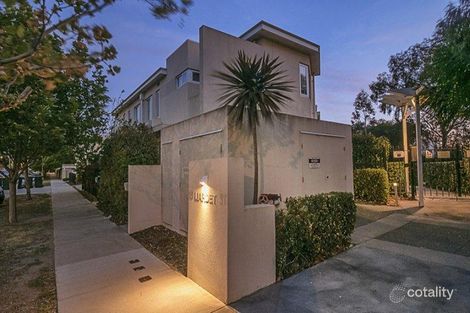 2/15 Liardet St, Port Melbourne, VIC 3207