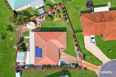 Property photo of 19 Isis Court Eli Waters QLD 4655