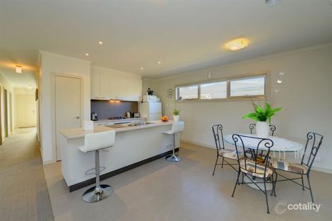 Property photo of 1/7 Wattle Avenue Wendouree VIC 3355