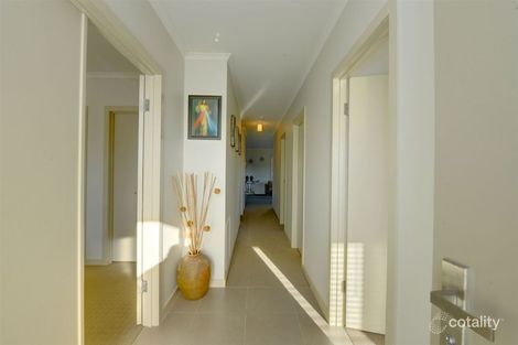 Property photo of 1/7 Wattle Avenue Wendouree VIC 3355