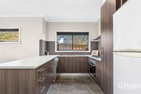 Property photo of 12 Alphie Way Doreen VIC 3754