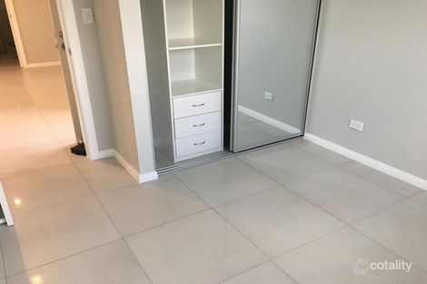 Property photo of 40 Glen Elgin Crescent Edensor Park NSW 2176