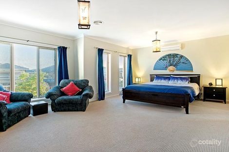 Property photo of 24 Birchgrove Way Taylors Hill VIC 3037