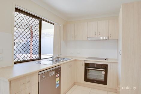 2/14 Gooloowan Cct, Brassall, QLD 4305