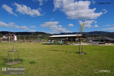 8 Bombala St, Tullimbar, NSW 2527