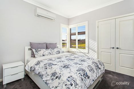 Property photo of 1 Halmstad Boulevard Luddenham NSW 2745