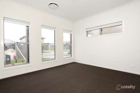 Property photo of 25 Ivy Leaf Road Pakenham VIC 3810
