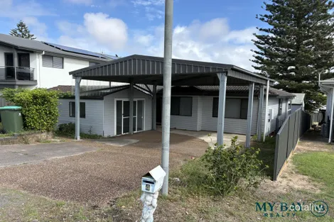 4 Robinson St, Anna Bay, NSW 2316