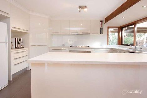 Property photo of 2 Donnelly Rise Frankston South VIC 3199