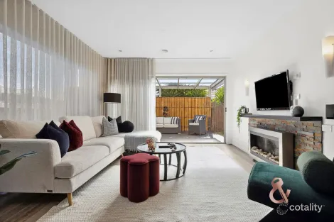 Property photo of 45 Dunraven Crescent Doreen VIC 3754