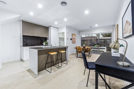 5 Peterleigh Pl, Mulgrave, VIC 3170