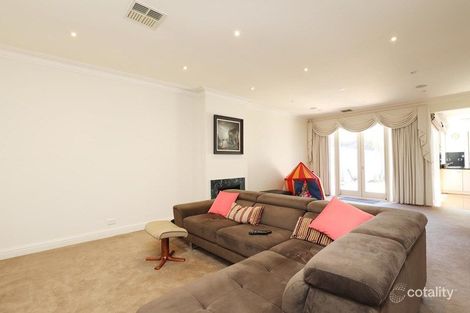 Property photo of 1/4A Linlithgow Avenue Caulfield North VIC 3161