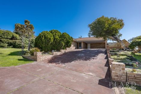 Property photo of 4 Bascombe Rise Hillarys WA 6025