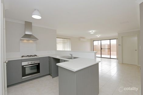 Property photo of 4/20 Boardman Road Canning Vale WA 6155