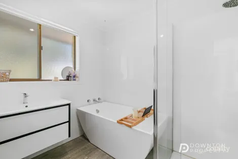 Property photo of 4 Bayside Drive Lauderdale TAS 7021