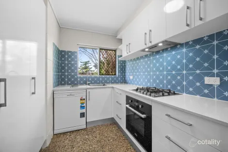 Property photo of 28 Davis Close Manoora QLD 4870