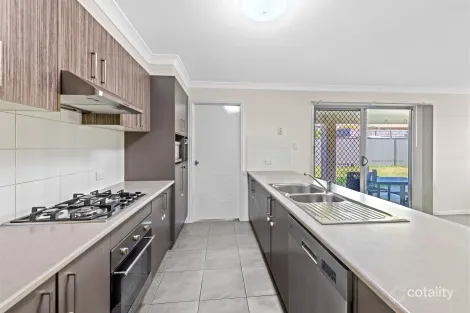 Property photo of 1 Romanda Place Marsden QLD 4132