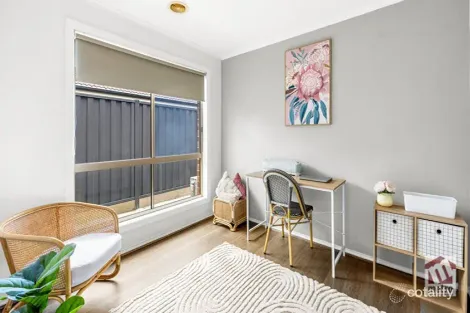 Property photo of 1/53 Jade Way Hillside VIC 3037