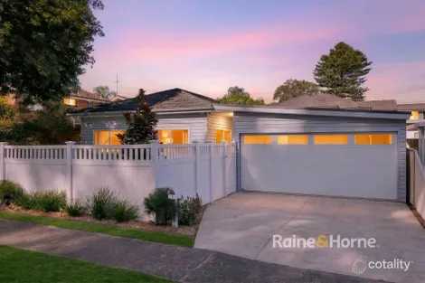 16 Picnic Pde, Ettalong Beach, NSW 2257