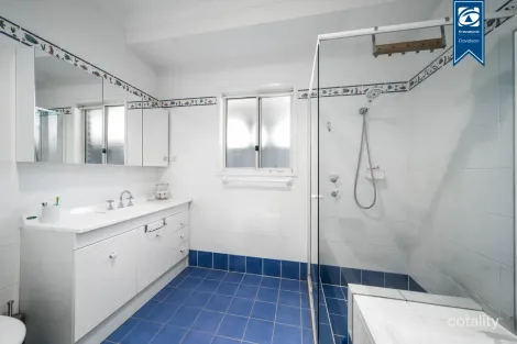 Property photo of 28 Pleasure Point Road Pleasure Point NSW 2172