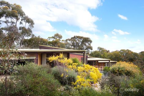 121 Binghams Rd, Harcourt, VIC 3453