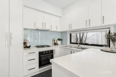 Property photo of 4/4 Kimbarra Street Clayton South VIC 3169