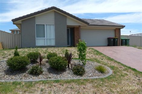 Property photo of 20 Quinlan Run Orange NSW 2800