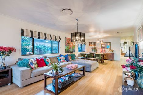 Property photo of 37 Amy Street Hawthorne QLD 4171