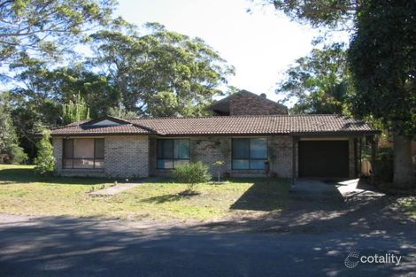 1 Kingfisher Ave, Hawks Nest, NSW 2324