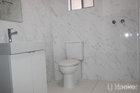Property photo of 2/39 Thurralilly Street Queanbeyan East NSW 2620