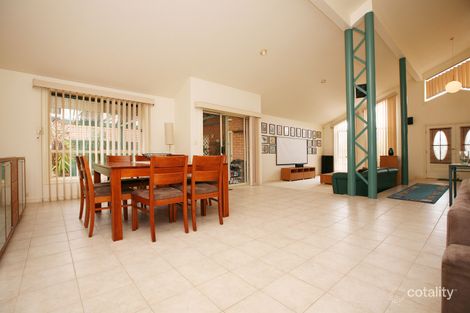 Property photo of 37 Saratoga Crescent Keilor Downs VIC 3038