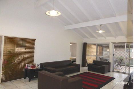 Property photo of 2/56 Milton Avenue Paradise Point QLD 4216