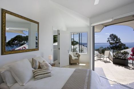 Property photo of 27 Bayview Road Noosa Heads QLD 4567