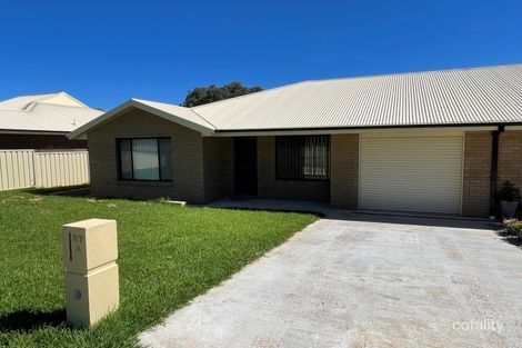 27 Radnor St, Canowindra, NSW 2804