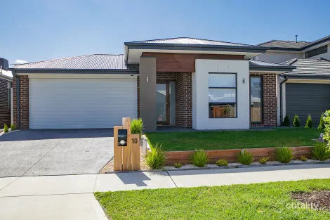 Property photo of 10 Cilroy Crescent Cranbourne South VIC 3977