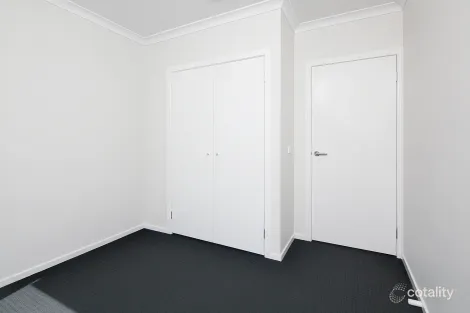 Property photo of 10 Cilroy Crescent Cranbourne South VIC 3977