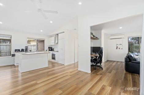 Property photo of 24 Bexley Place Helensvale QLD 4212