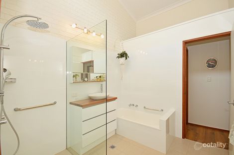 Property photo of 1/2 Clifford Crescent Banora Point NSW 2486
