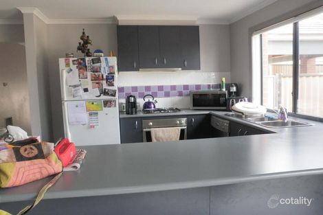 Property photo of 4 Pennyweight Place Canadian VIC 3350